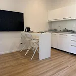 Marsaglia 1 アパート